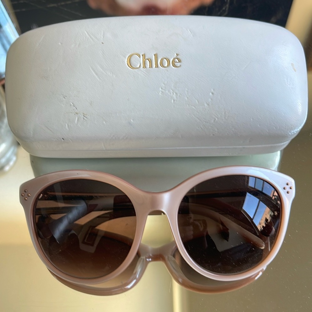 Chloe Sunglasses! Scratch-Free! With Chloe Case!